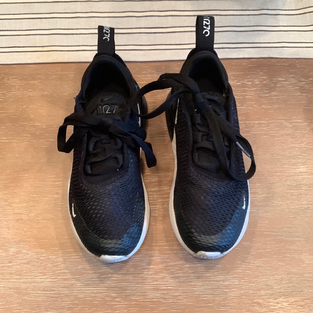 Sz 11 Nike air max blk/wht